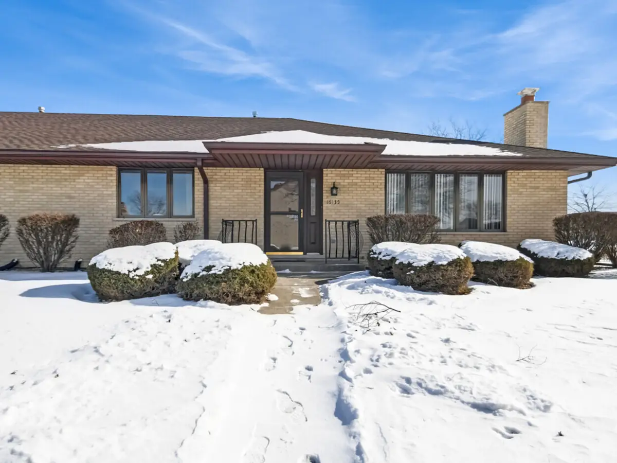 16135 Pine Drive, Tinley Park, IL 60477 - Image #1