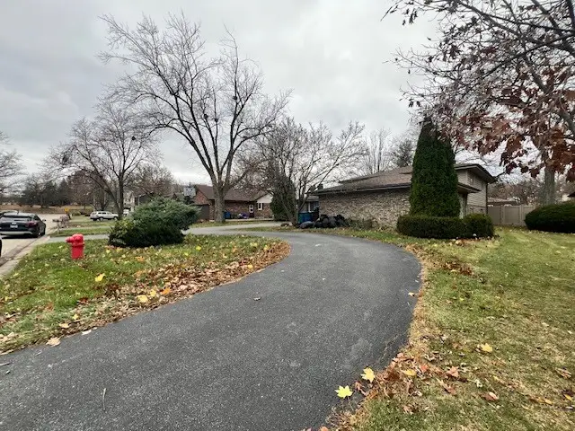 48 S Country Squire Road, Palos Heights, IL 60463 - Image #2