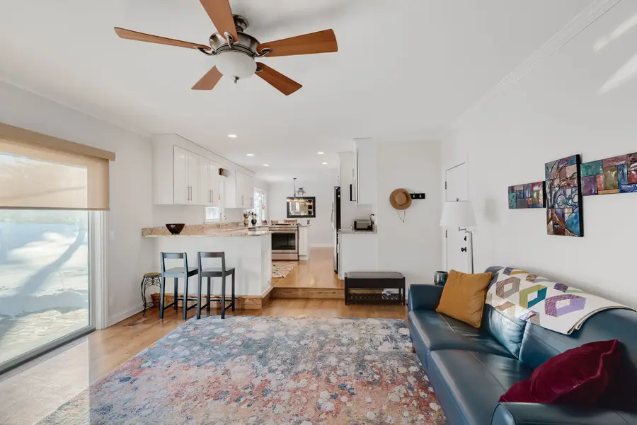 Address Withheld By Seller, Crystal Lake, IL 60014 - Image #3