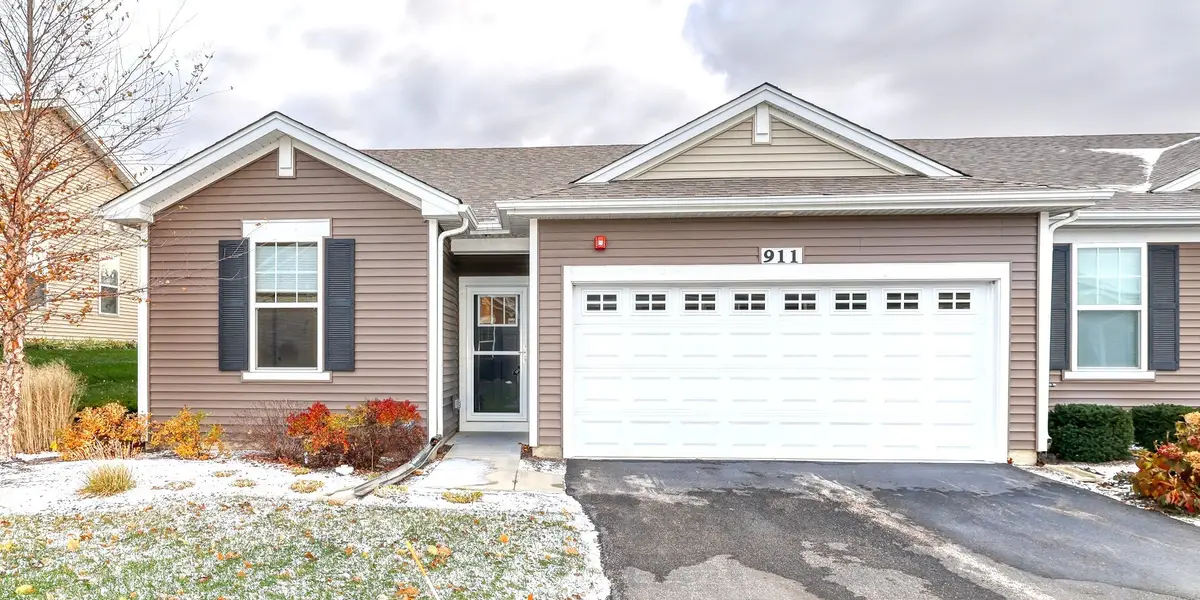 911 Darwin Street, North Aurora, IL 60542 - #1