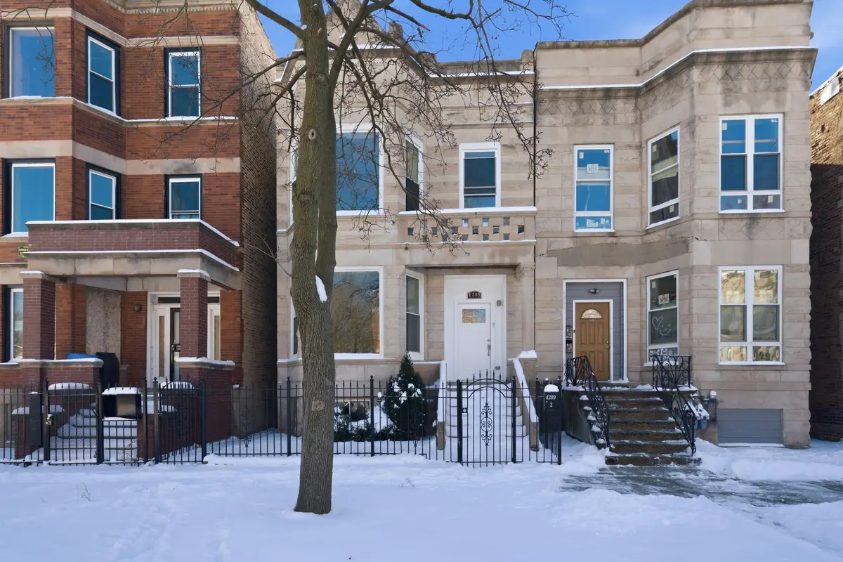 4209 W Wilcox Street, Chicago, IL 60624 - Image #1