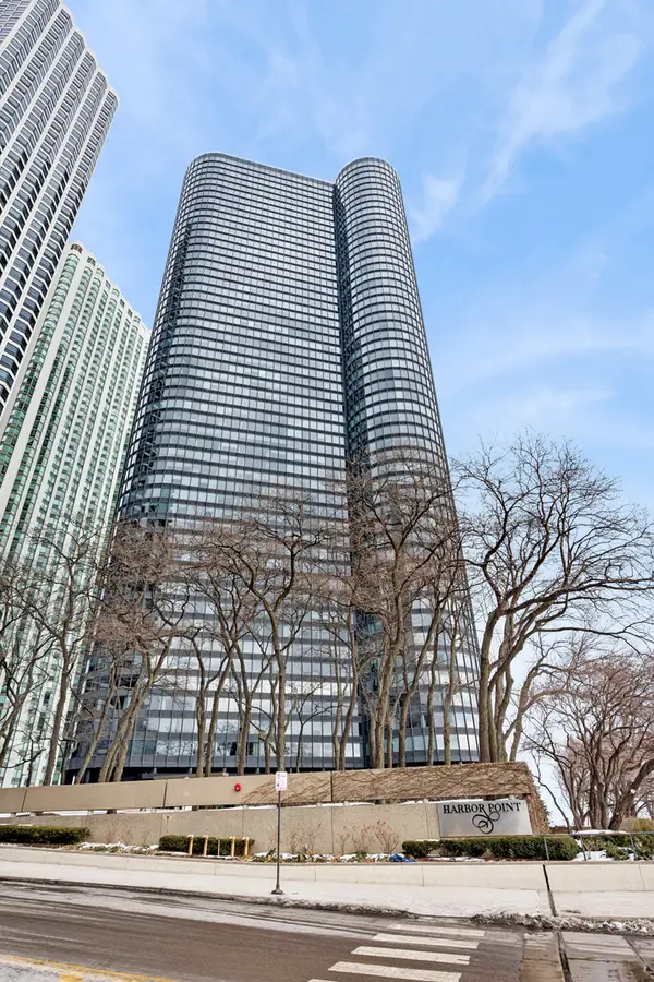 155 N Harbor Drive #2605, Chicago, IL 60601