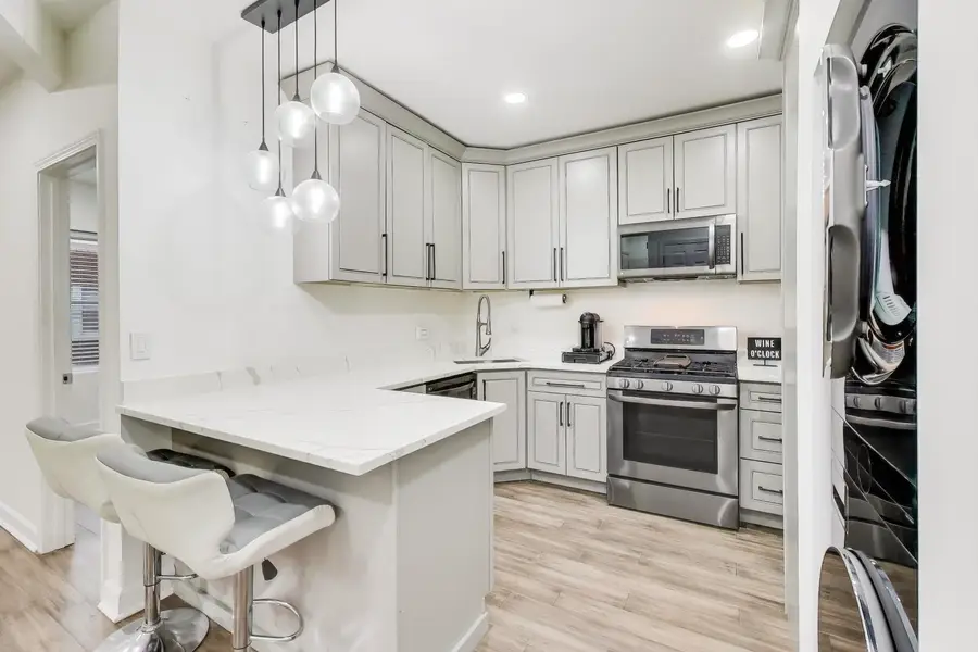 6421 N Greenview Avenue #2W, Chicago, IL 60626 - Image #3