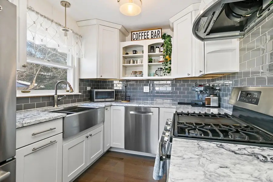 381 Keith Avenue, Crystal Lake, IL 60014 - #2