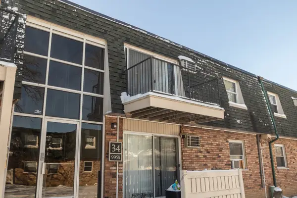 9958 S 84th Terrace #306, Palos Hills, IL 60465