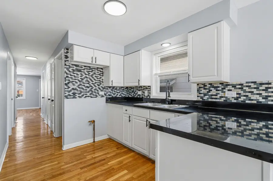 11610 S Aberdeen Street, Chicago, IL 60643 - Image #2