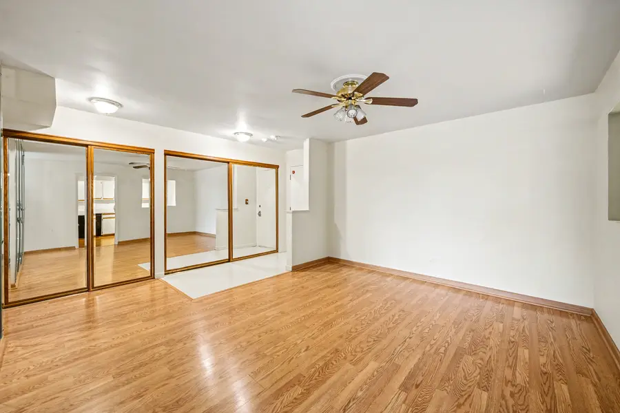 40 S Main Street #4A, Glen Ellyn, IL 60137 - #3