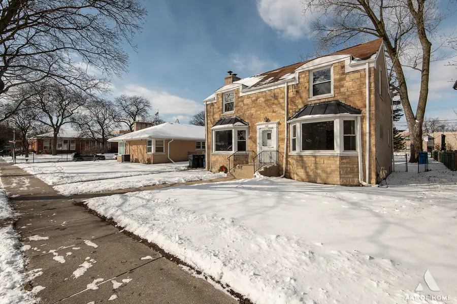 6908 N Mendota Avenue, Chicago, IL 60646 - #2