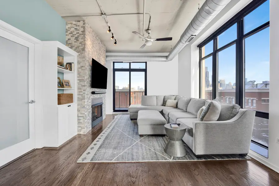 1525 S Sangamon Street #301, Chicago, IL 60607 - #3