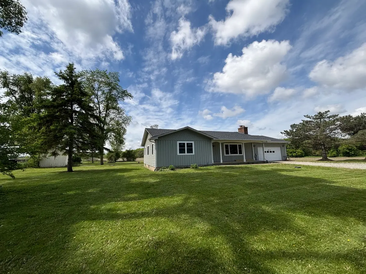 38w715 Huntley Road, West Dundee, IL 60118 - Image #1