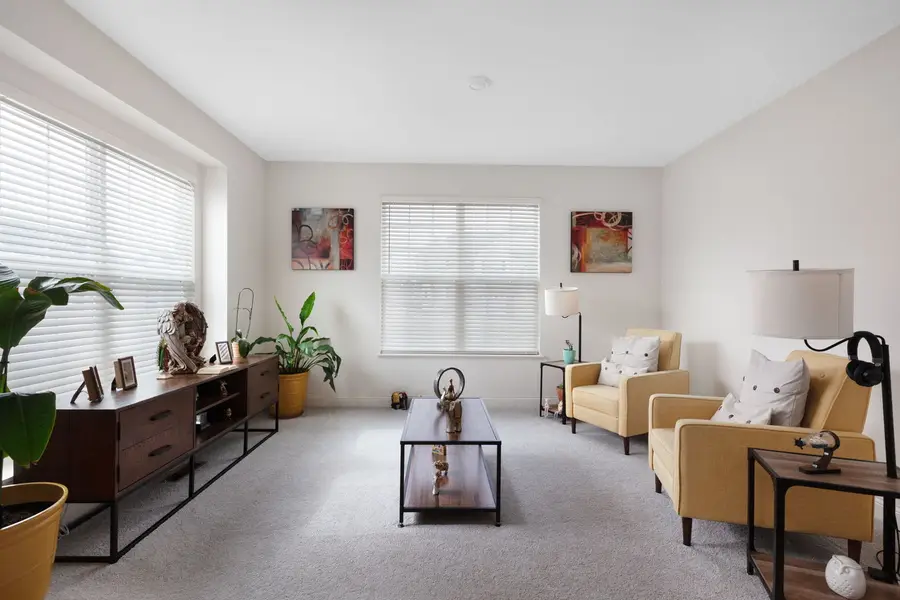 3579 Emerald Road, Elgin, IL 60124 - #2