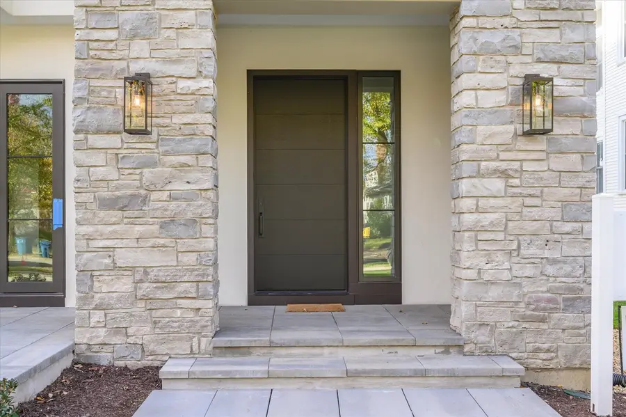 Address Withheld By Seller, Elmhurst, IL 60126 - Image #2