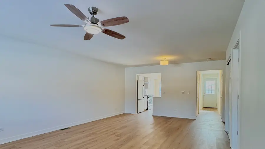 633 Dulles Road #A, Des Plaines, IL 60016 - Image #2