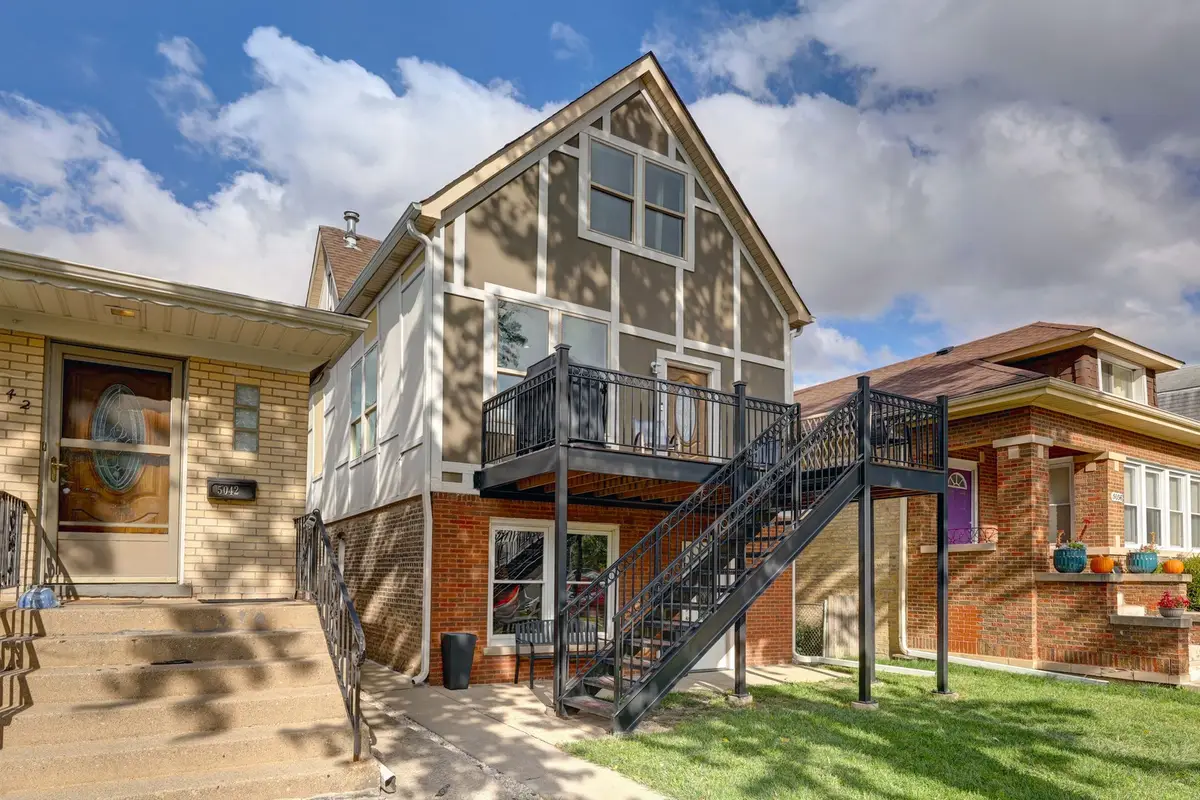 5040 W Berenice Avenue, Chicago, IL 60641 - #1