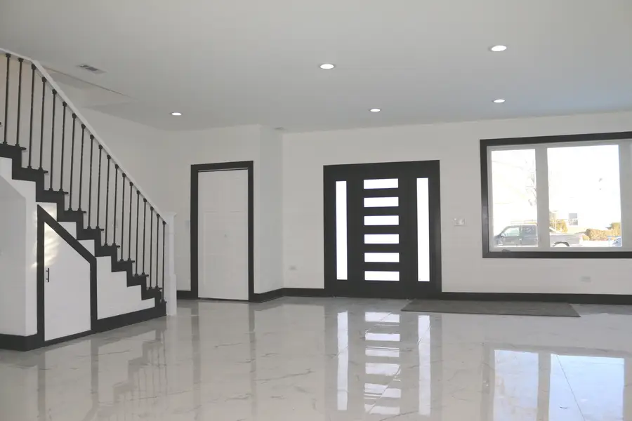 1702 N 40th Avenue, Stone Park, IL 60165 - #2