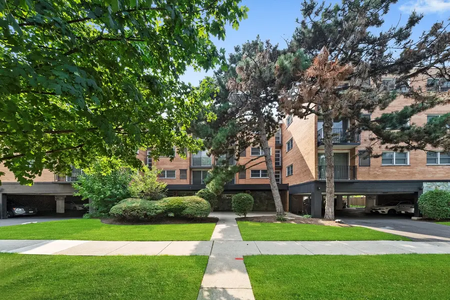 333 S East Avenue #405, Oak Park, IL 60302 - Image #2
