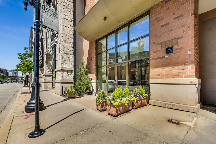 230 W Division Street #1405, Chicago, IL 60610 - #2