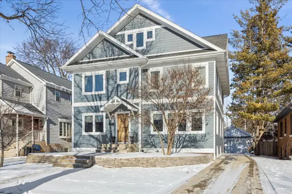 315 Bartram Road, Riverside, IL 60546