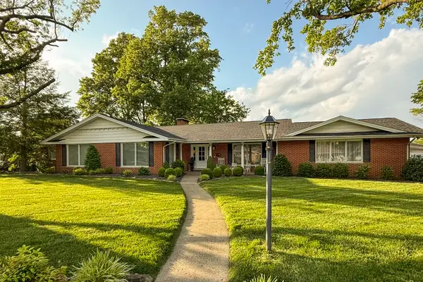 1902 Suzanne Drive, Marion, IL 62959