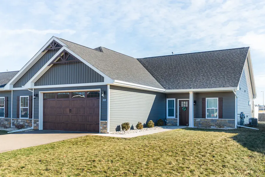 618 Anjali Court #618, Sycamore, IL 60178 - Image #2