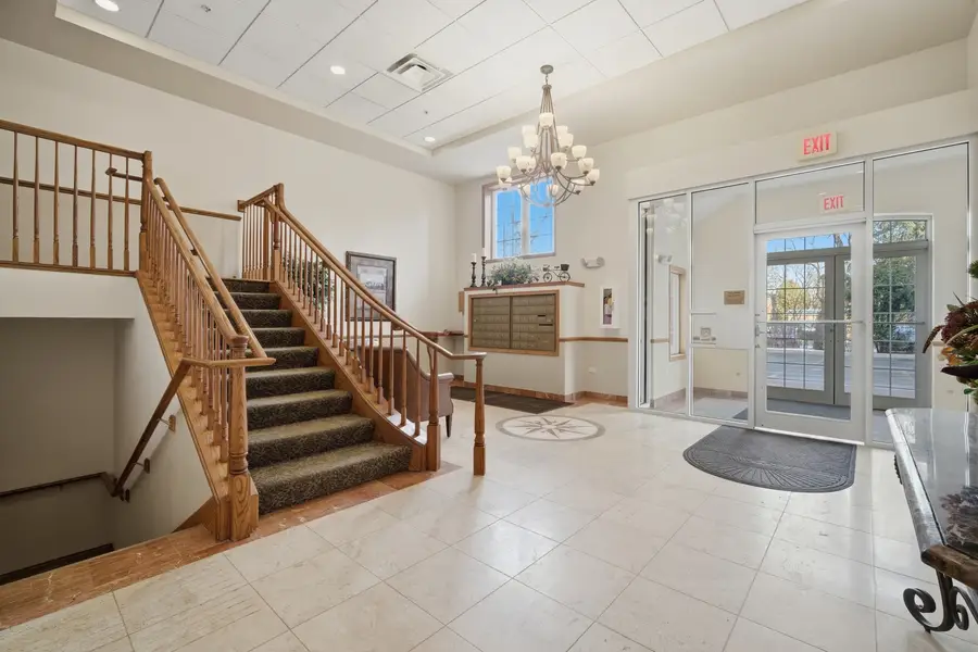 1479 N Milwaukee Avenue #312, Libertyville, IL 60048 - #3