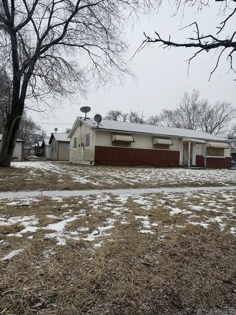 810 E 11th Street, Ford Heights, IL 60411 - #2