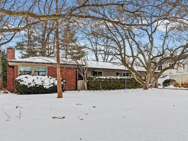 605 S James Street, Champaign, IL 61821