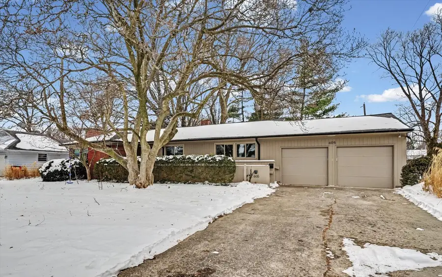 605 S James Street, Champaign, IL 61821 - Image #3