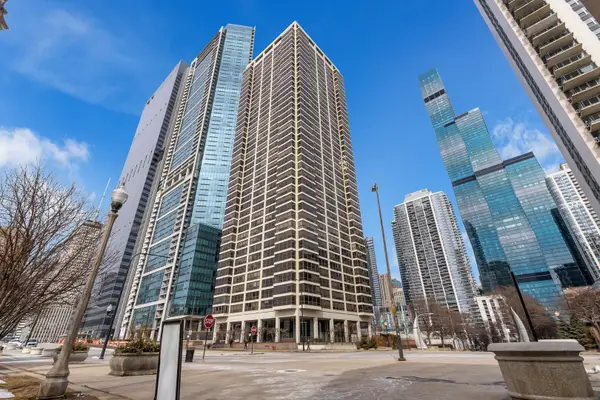 360 E Randolph Street #2307, Chicago, IL 60601