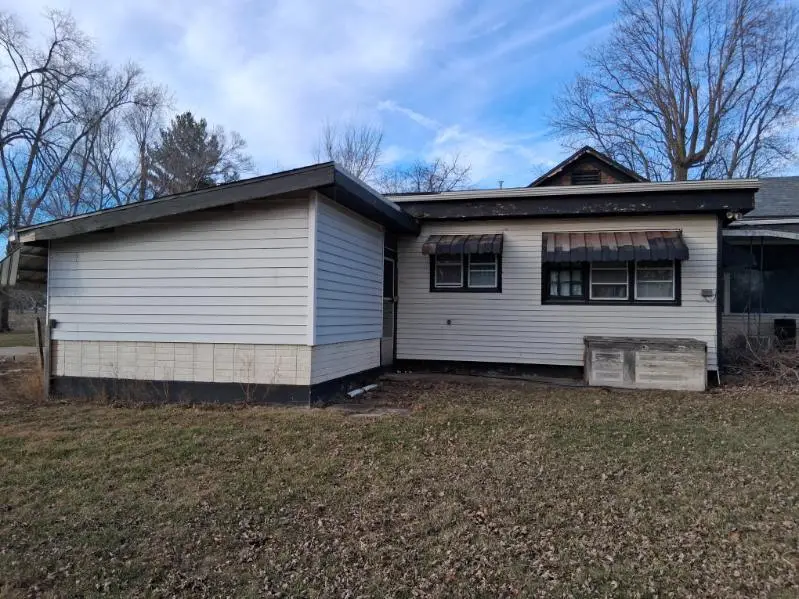 129 Prairie Street, Greenfield, IL 62044 - #2