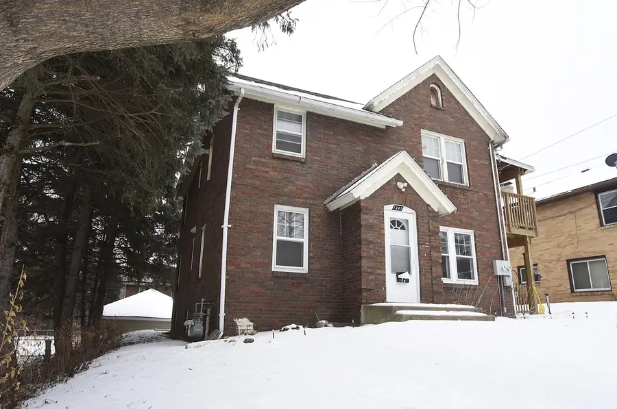 1305 Garrison Avenue, Rockford, IL 61103 - Image #2