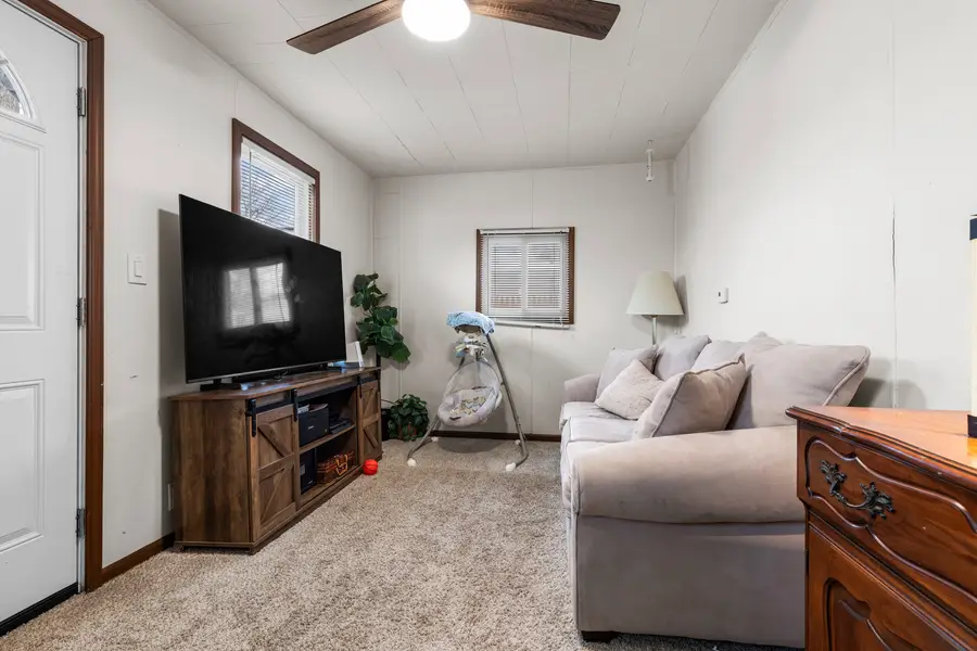 525 S Memorial Avenue, Rockford, IL 61102 - Image #2