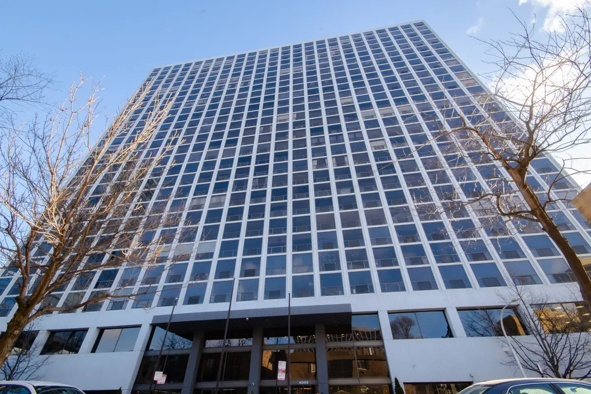 4343 N Clarendon Avenue #516, Chicago, IL 60613 - Image #1