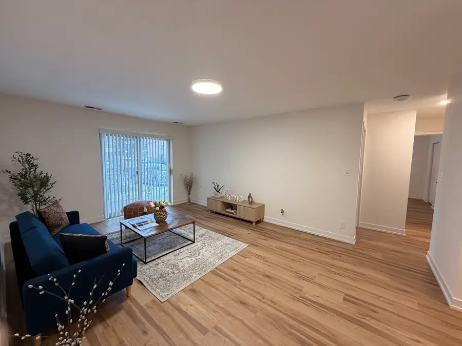 607 W Central Road #7A-4, Mount Prospect, IL 60056 - Image #3