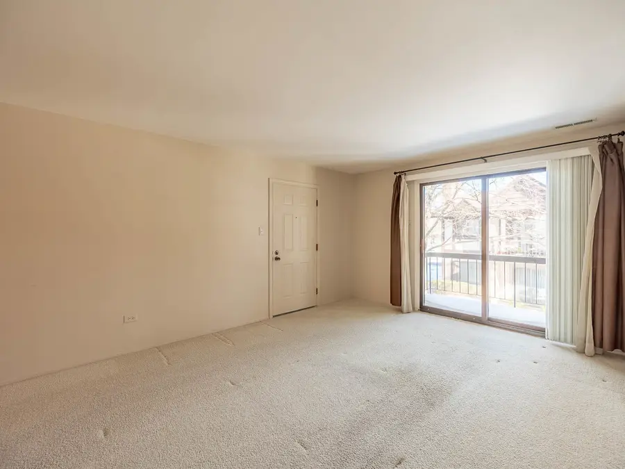 2807 Glenwood Lansing Road #211, Lynwood, IL 60411 - Image #2