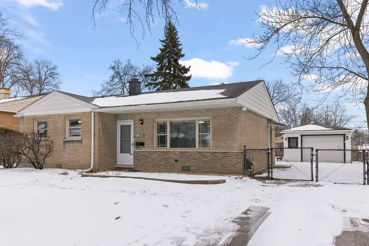 5441 Benton Avenue, Downers Grove, IL 60515 - #1