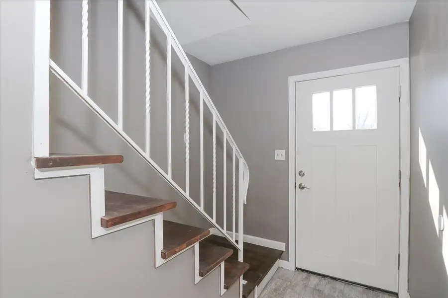 296 W Cherrywood Drive, Palatine, IL 60067 - #2