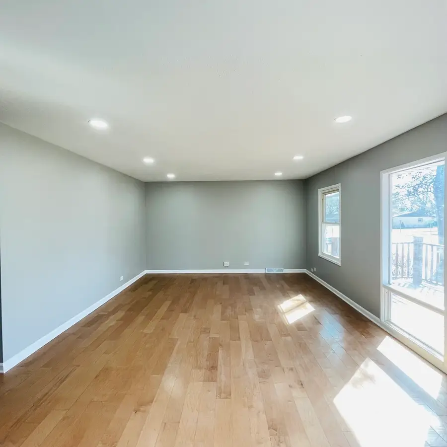 222 Saint Marys Parkway, Buffalo Grove, IL 60089 - #2