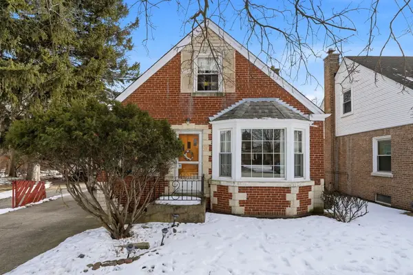 6911 W Niles Terrace, Niles, IL 60714