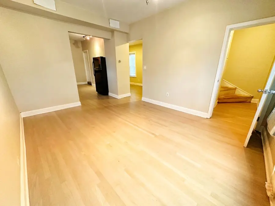 Address Withheld By Seller, Chicago, IL 60618 - Image #2