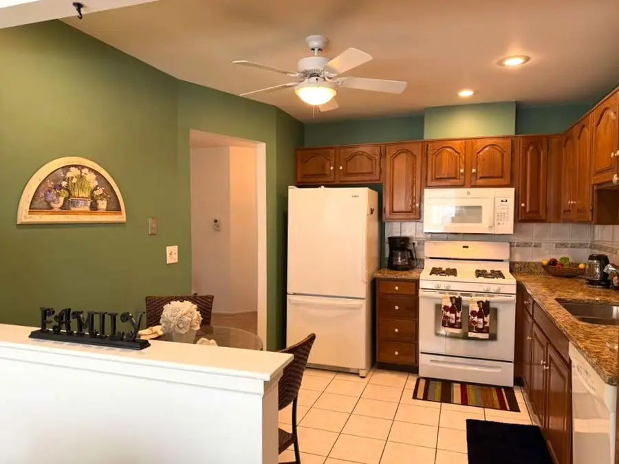 1410 Tulip Court #D2, Wheeling, IL 60090 - #3