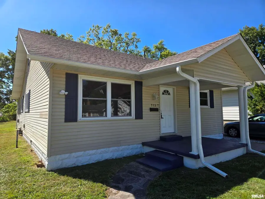 713 N 8th Street, Herrin, IL 62848 - Image #2