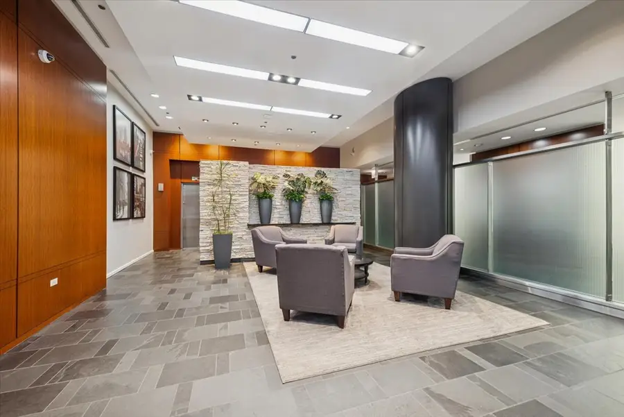 Address Withheld By Seller, Chicago, IL 60605 - Image #2