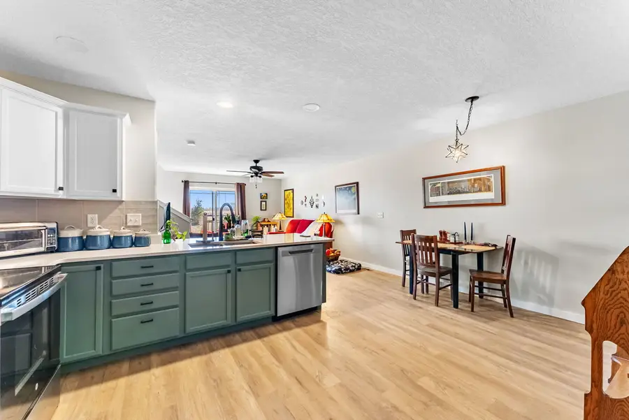 722 Prairie Meadow Drive, Blue Grass, IA 52726 - Image #3