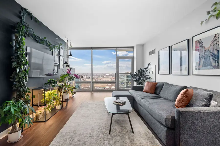 100 E 14th Street #2809, Chicago, IL 60605 - #3