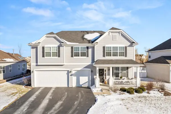 509 Moorfield Avenue, North Aurora, IL 60542