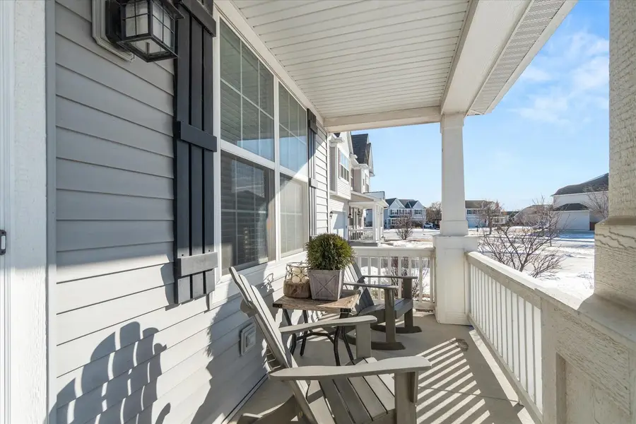 509 Moorfield Avenue, North Aurora, IL 60542 - #3