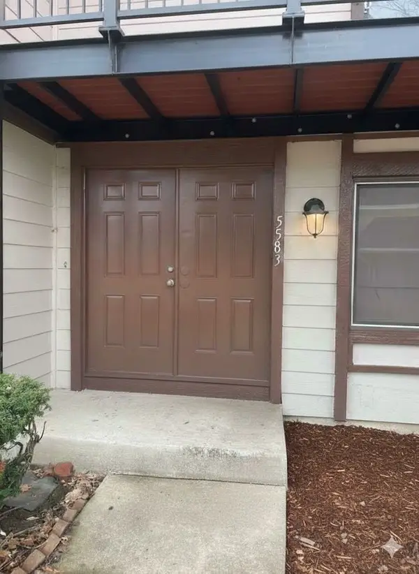 5583 Carmel Drive, Hanover Park, IL 60133