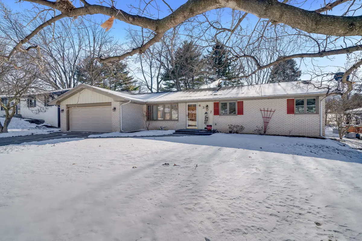 4307 Tallwood Avenue, Rockford, IL 61114 - Image #1