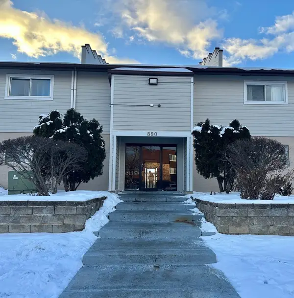 880 Old Willow Road #282, Prospect Heights, IL 60070